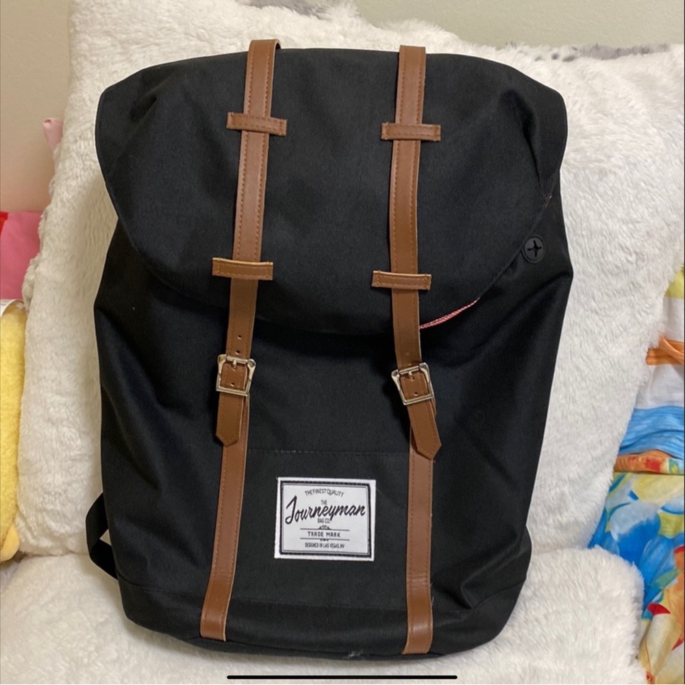 Journeyman backpack with a fur padded soft laptop sleeve.